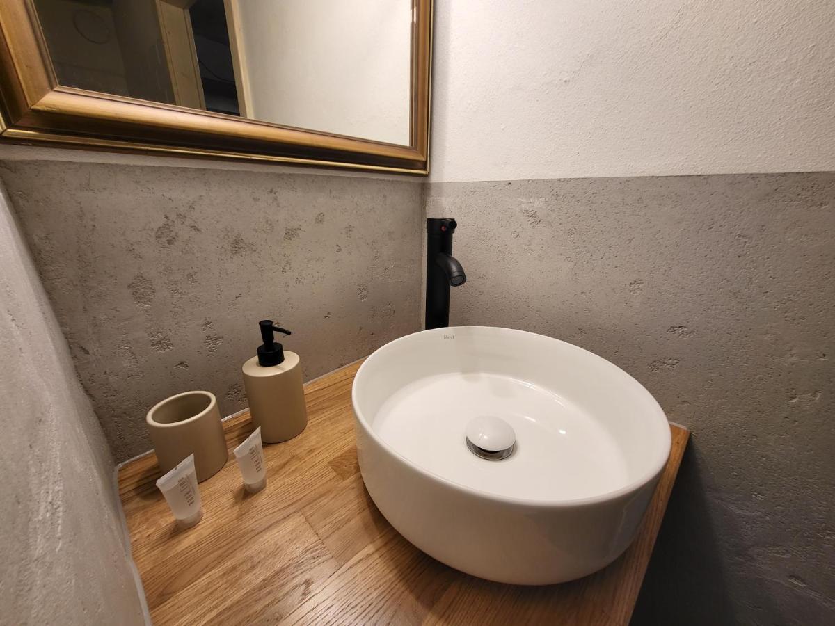 Only Apartments 因德日赫城堡 外观 照片