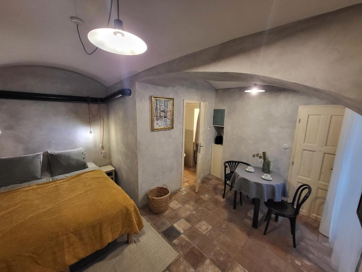 Only Apartments 因德日赫城堡 外观 照片